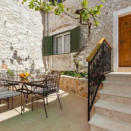 Vica Apartment